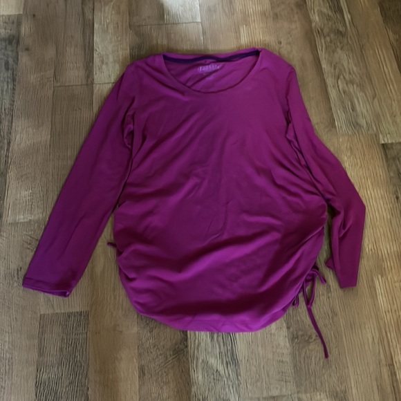 Bundle of maternity long sleeve shirts - Picture 5 of 9
